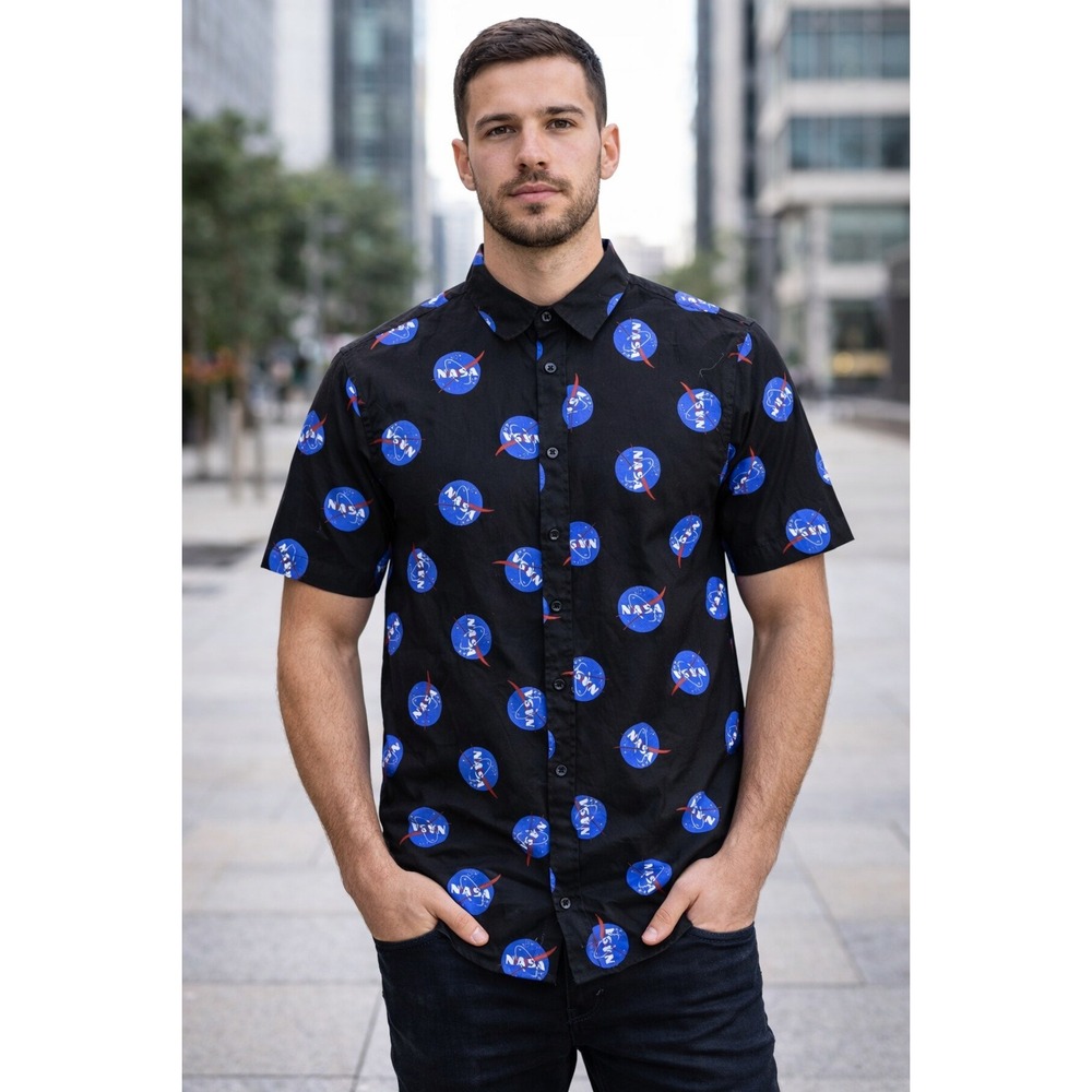 NASA Button Up Shirt Men's Size M All Over Print Short Sleeve Logo Cotton Casual